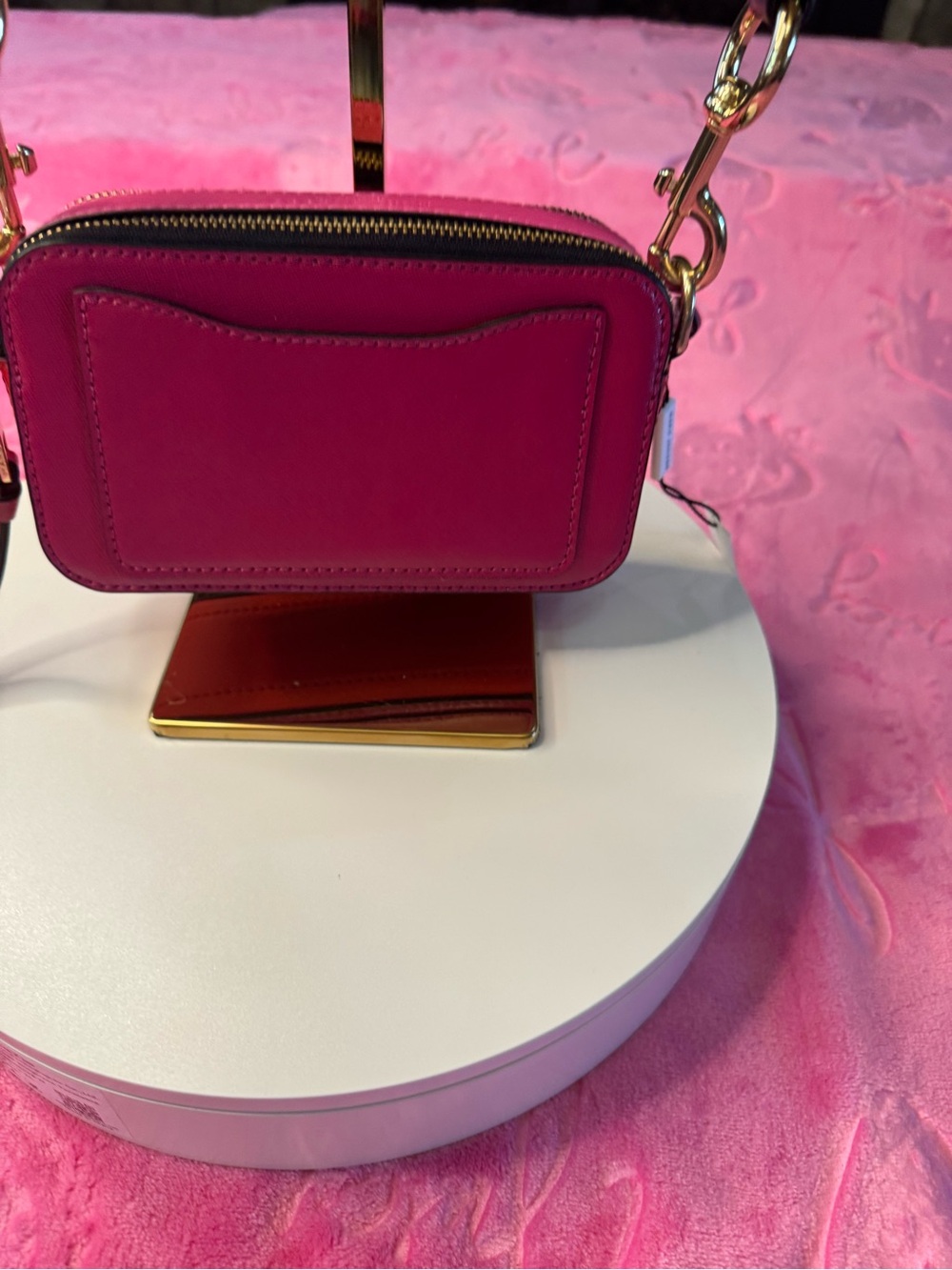 Marc Jacob’s Snapshot Hibiscus Multi • NWT • Guitar Strap • Gold Hardware - Picture 9 of 11
